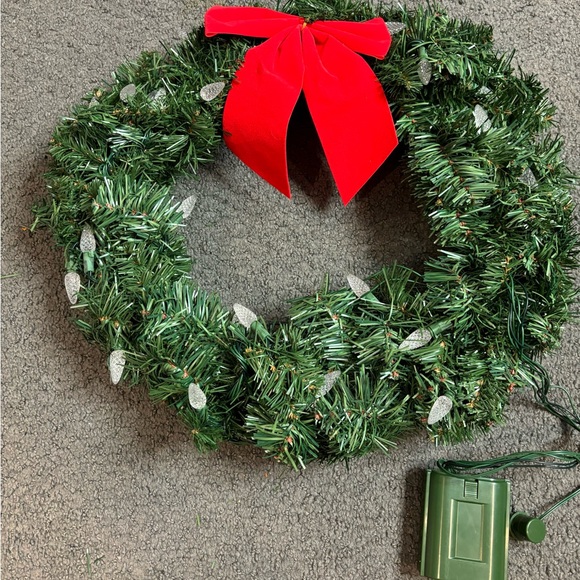 Vintage Kmart Battery Operated Christmas Wreath Green Light Up 19” - Picture 2 of 3